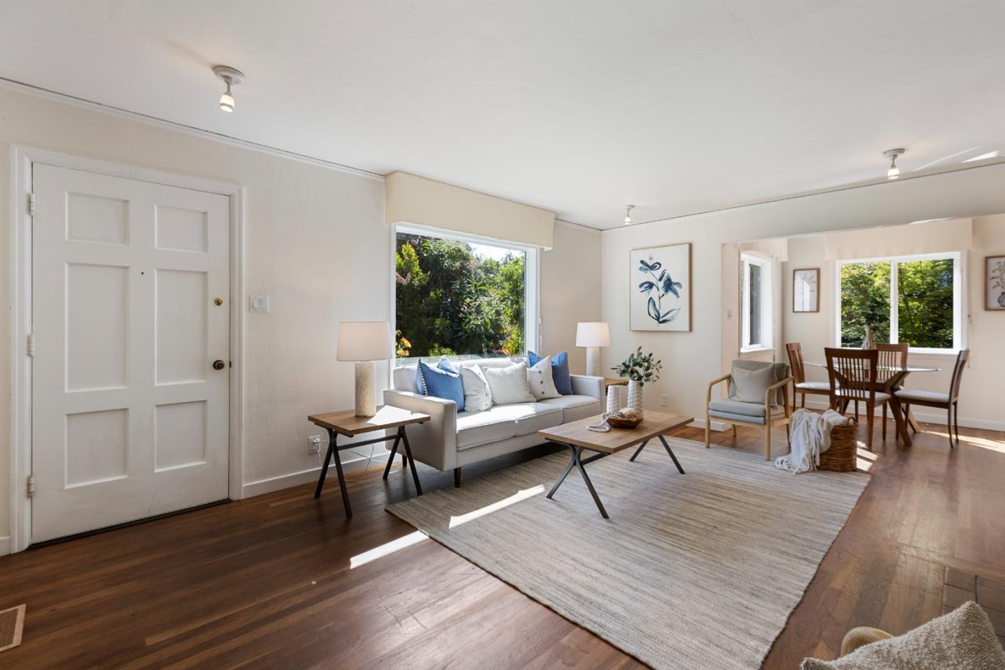 Detail Gallery Image 7 of 45 For 620 Olive St, Menlo Park,  CA 94025 - 2 Beds | 2 Baths