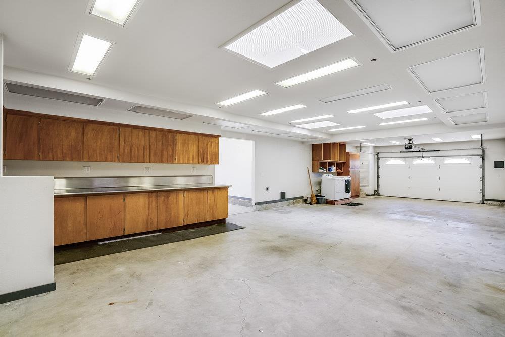 Detail Gallery Image 25 of 37 For 2500 Catalpa Way, San Bruno,  CA 94066 - 3 Beds | 2 Baths