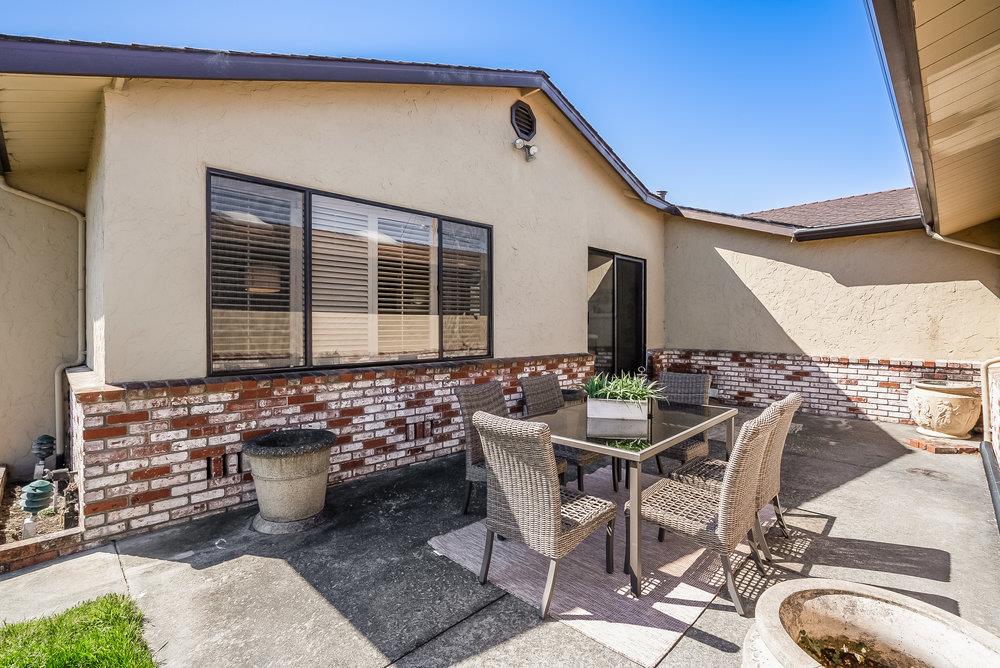 Detail Gallery Image 28 of 37 For 2500 Catalpa Way, San Bruno,  CA 94066 - 3 Beds | 2 Baths