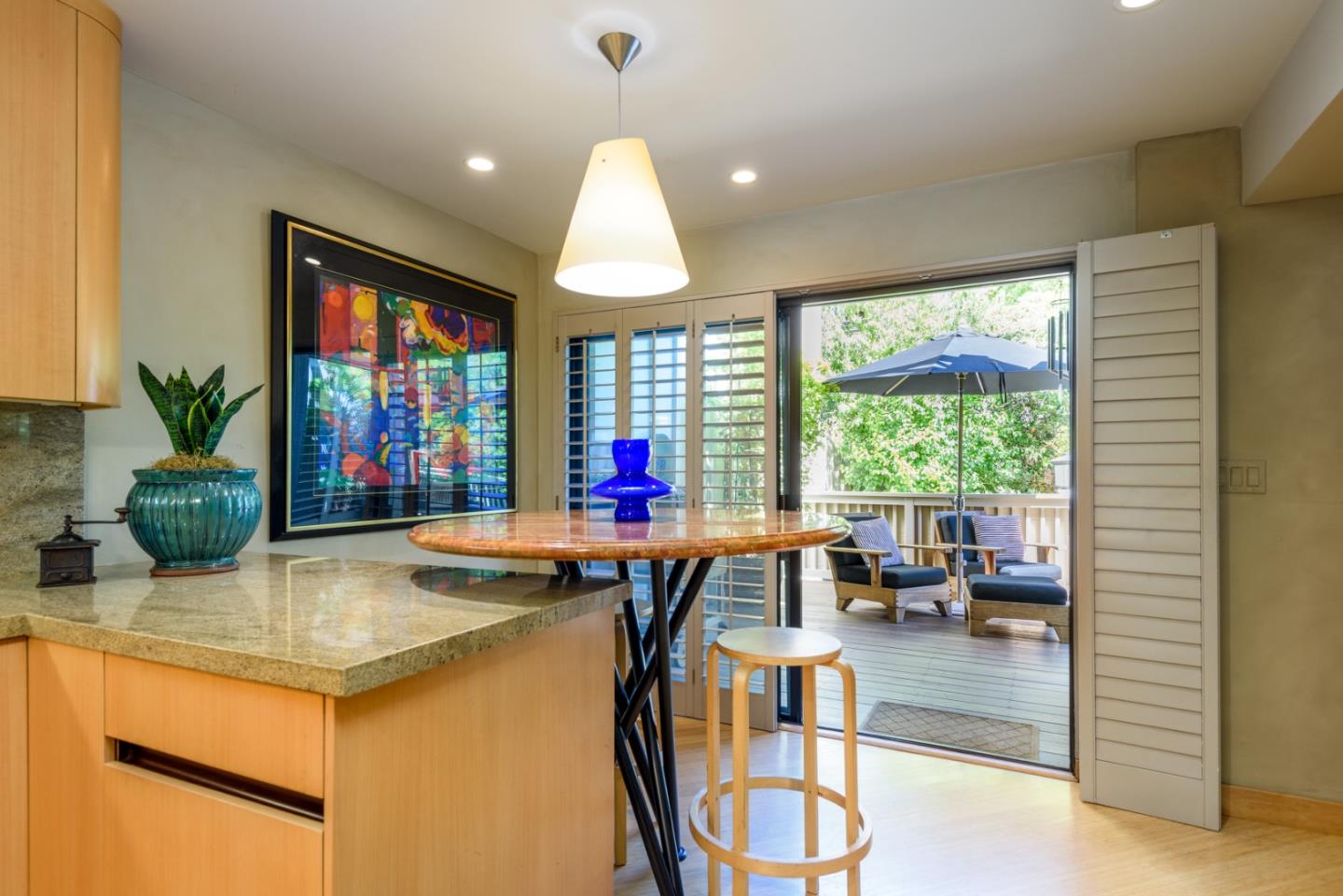 Detail Gallery Image 13 of 34 For 1265 Trinity, Menlo Park,  CA 94025 - 3 Beds | 2/1 Baths