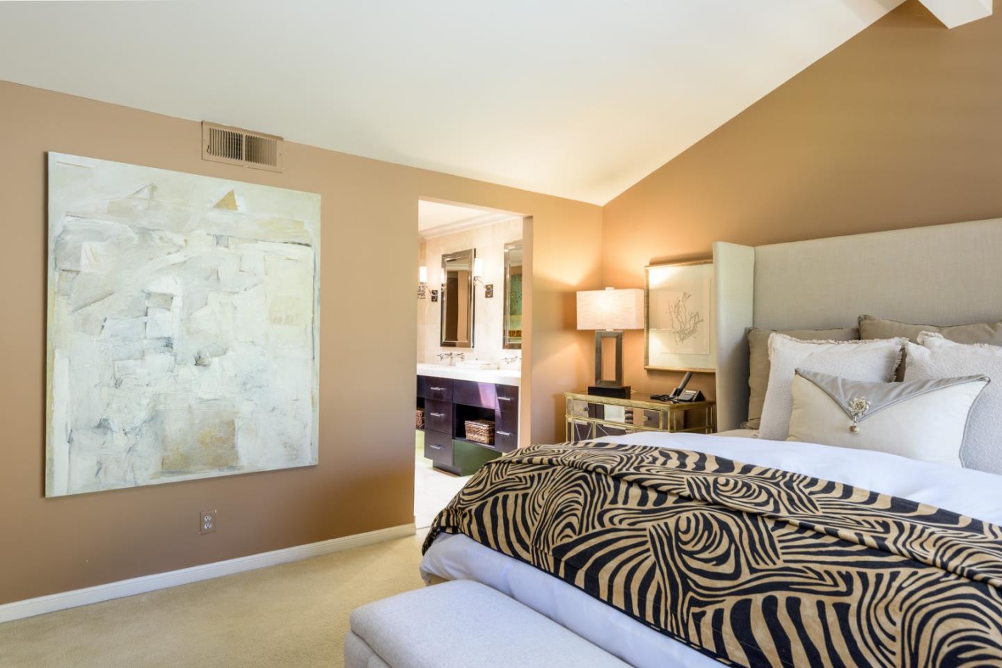 Detail Gallery Image 20 of 34 For 1265 Trinity, Menlo Park,  CA 94025 - 3 Beds | 2/1 Baths
