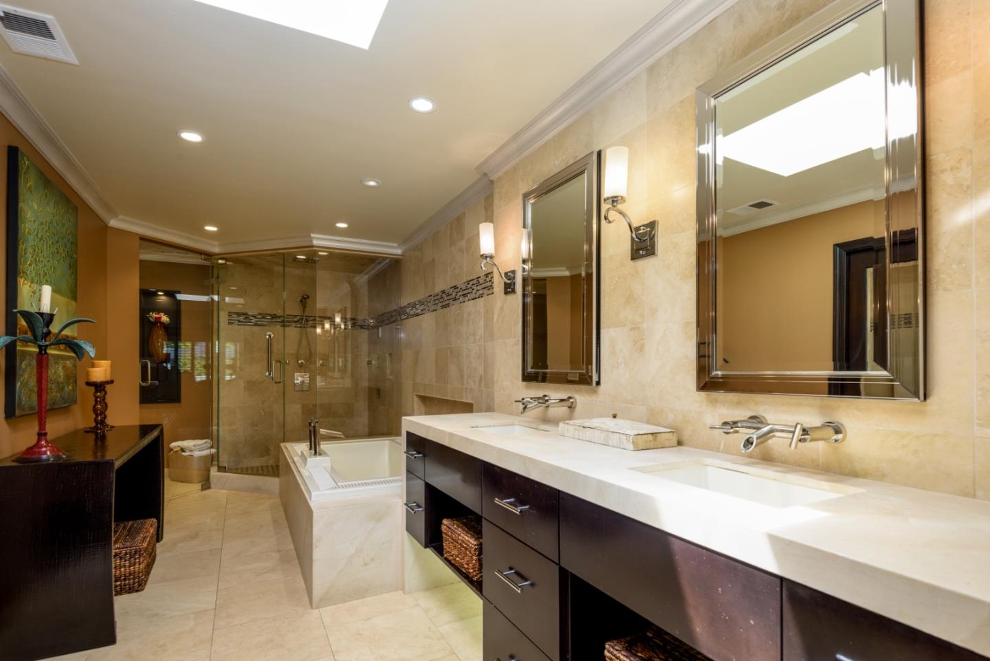 Detail Gallery Image 21 of 34 For 1265 Trinity, Menlo Park,  CA 94025 - 3 Beds | 2/1 Baths