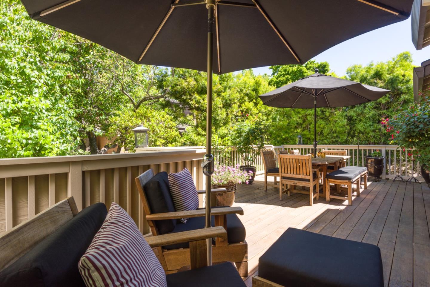 Detail Gallery Image 29 of 34 For 1265 Trinity, Menlo Park,  CA 94025 - 3 Beds | 2/1 Baths