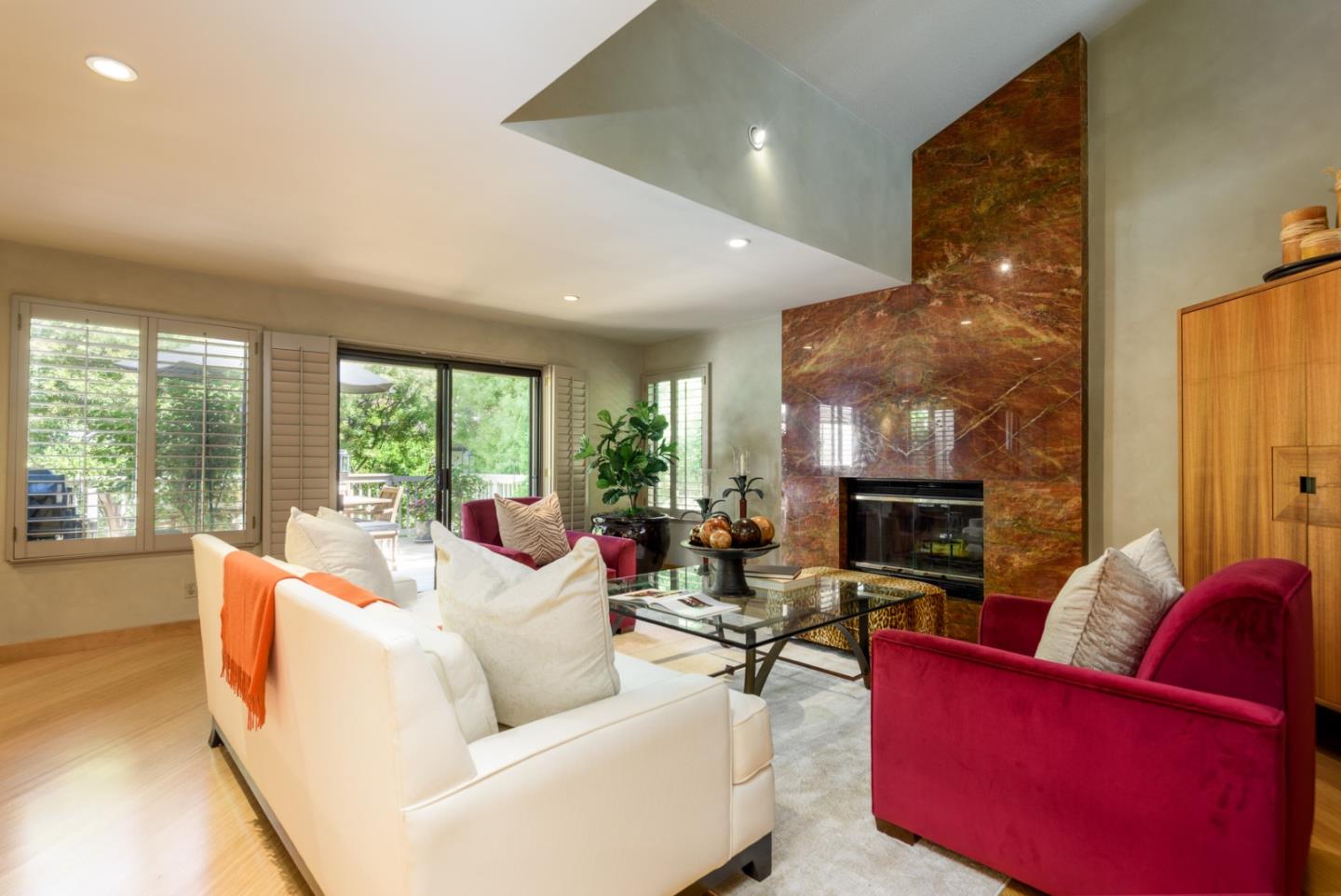 Detail Gallery Image 5 of 34 For 1265 Trinity, Menlo Park,  CA 94025 - 3 Beds | 2/1 Baths