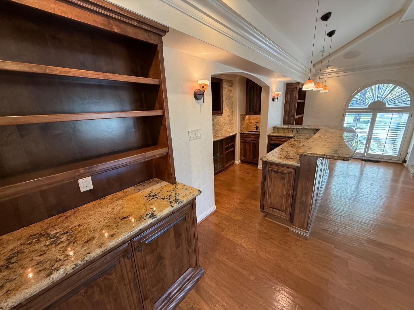 Detail Gallery Image 11 of 32 For 695 San Bruno Way, Salinas,  CA 93901 - 3 Beds | 2 Baths