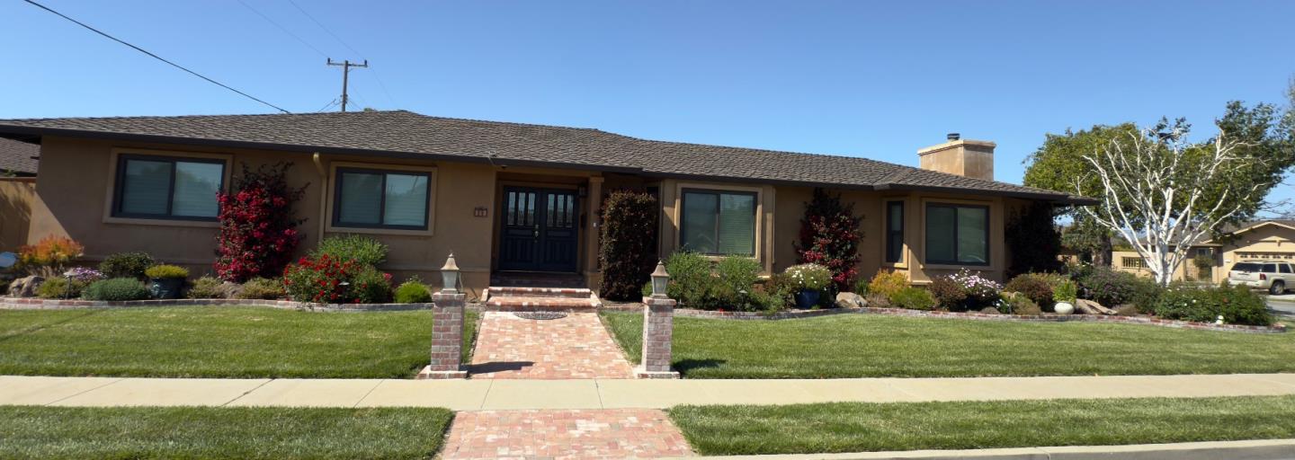 Detail Gallery Image 2 of 2 For 695 San Bruno Way, Salinas,  CA 93901 - 3 Beds | 2 Baths