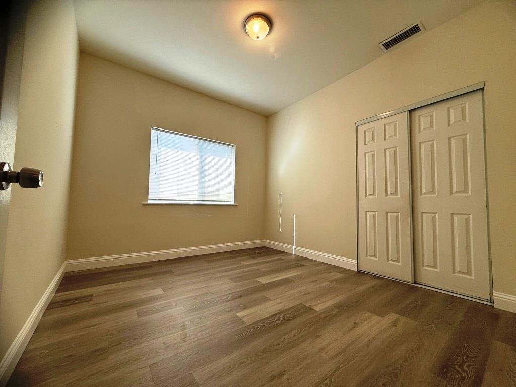 Detail Gallery Image 11 of 22 For 1062 Lick Ave, San Jose,  CA 95110 - 4 Beds | 2 Baths