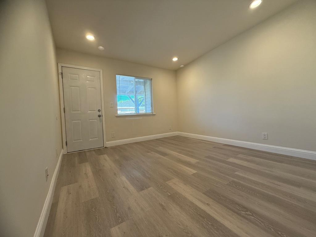 Detail Gallery Image 15 of 22 For 1062 Lick Ave, San Jose,  CA 95110 - 4 Beds | 2 Baths