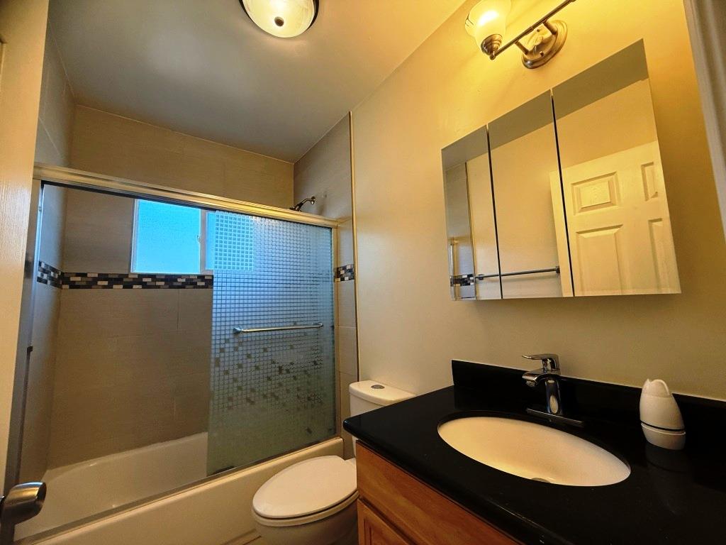 Detail Gallery Image 17 of 22 For 1062 Lick Ave, San Jose,  CA 95110 - 4 Beds | 2 Baths