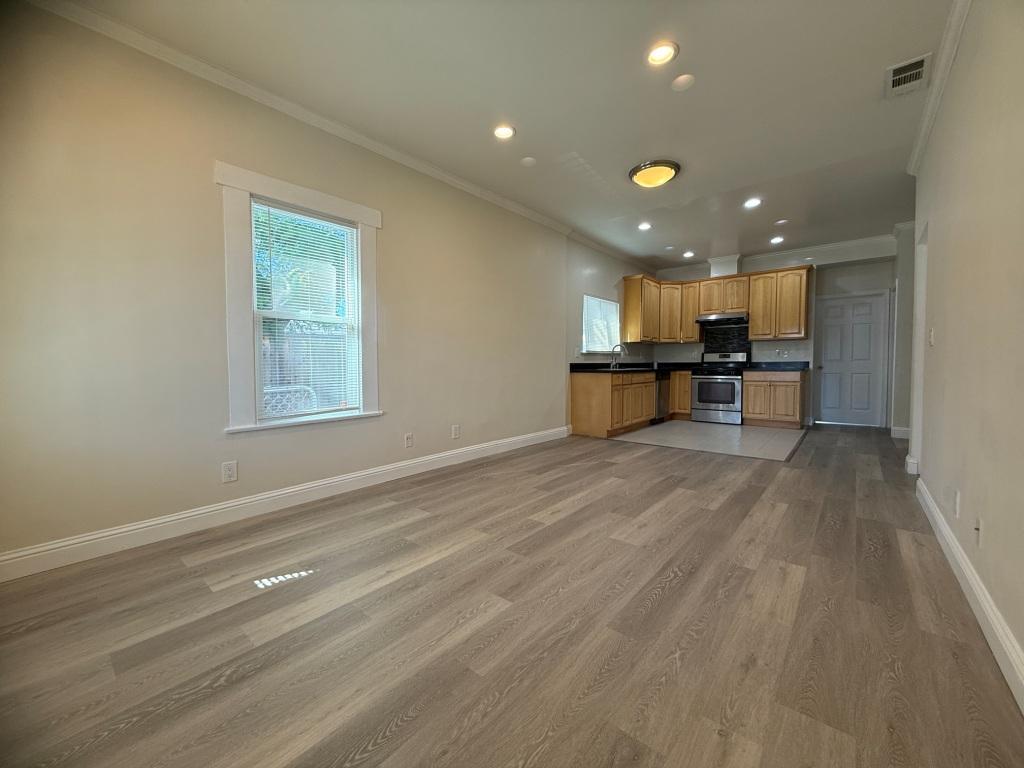 Detail Gallery Image 3 of 22 For 1062 Lick Ave, San Jose,  CA 95110 - 4 Beds | 2 Baths