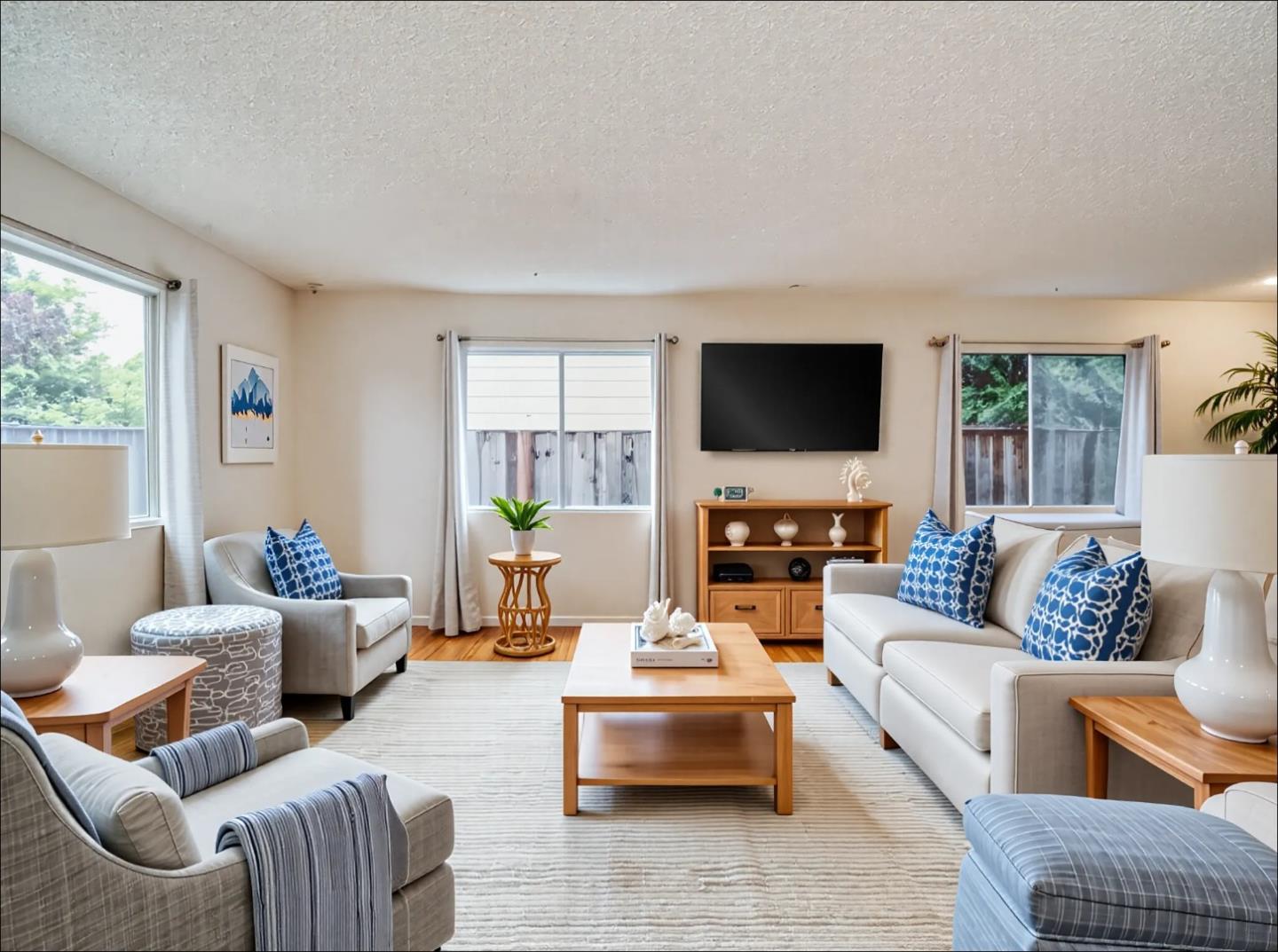 Detail Gallery Image 7 of 25 For 145 Goularte Way, San Jose,  CA 95116 - 3 Beds | 2/1 Baths