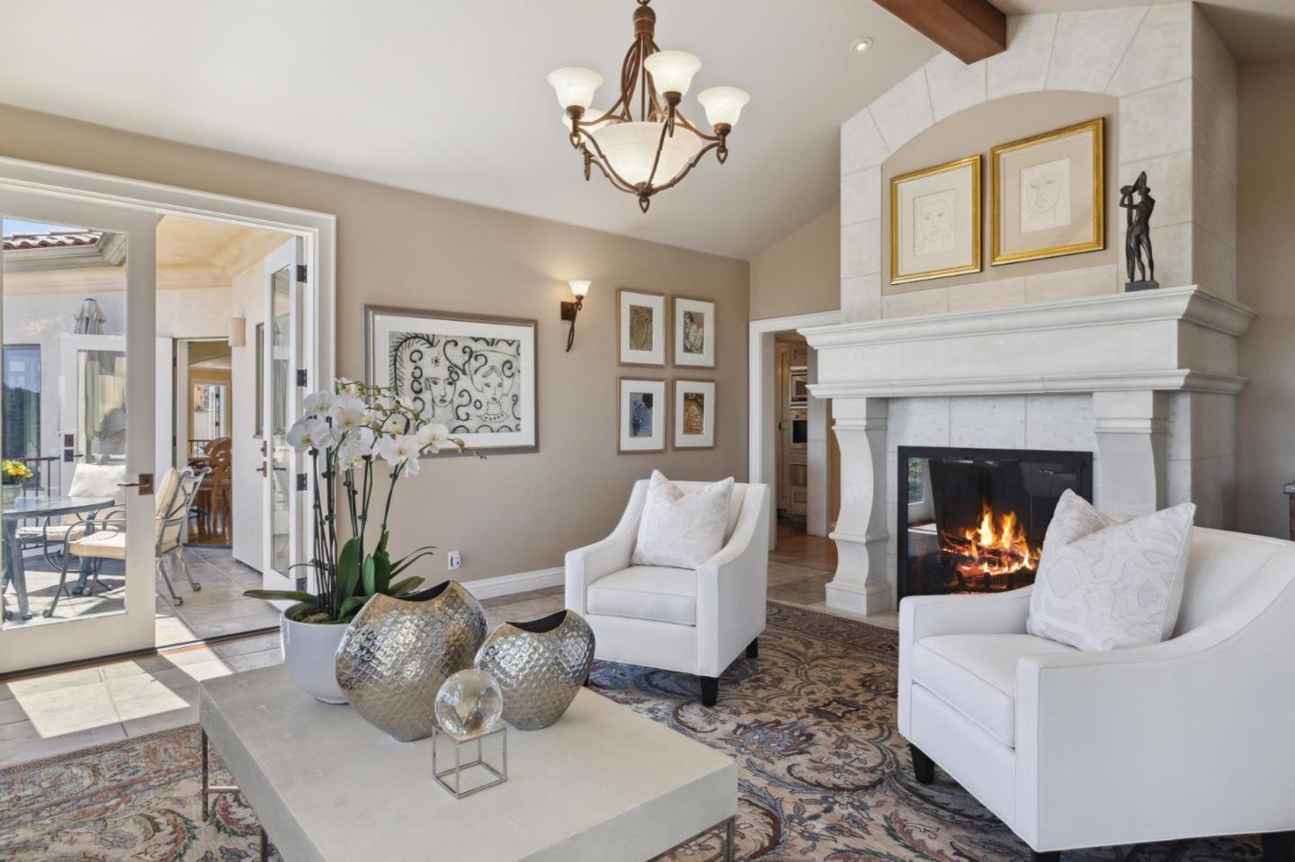 Detail Gallery Image 11 of 59 For 7 Redberry Rdg, Portola Valley,  CA 94028 - 5 Beds | 7/1 Baths