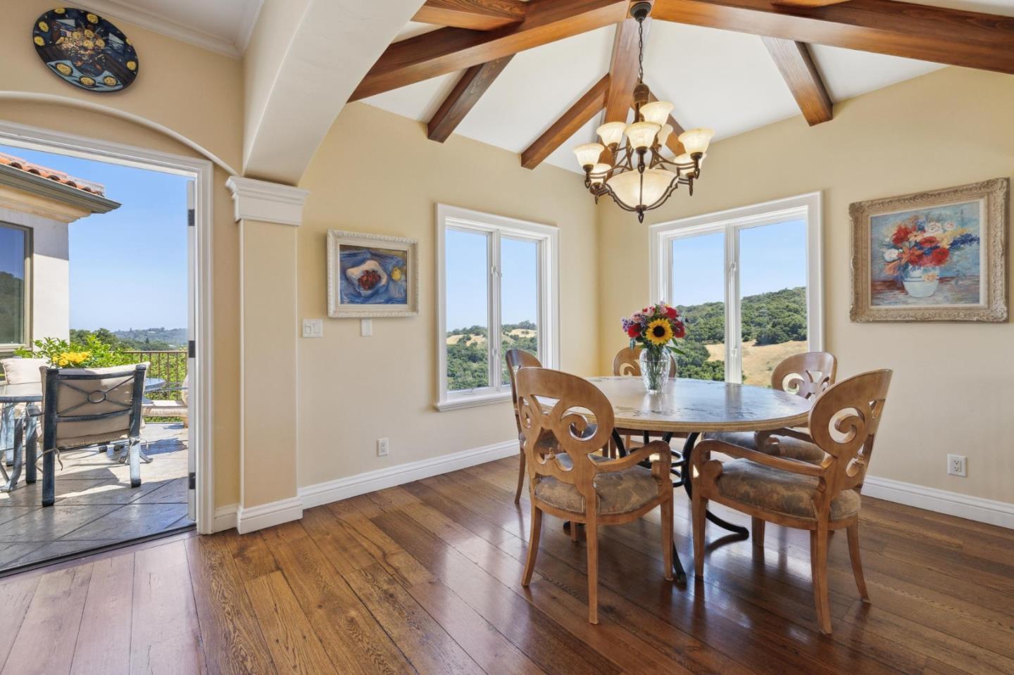 Detail Gallery Image 19 of 59 For 7 Redberry Rdg, Portola Valley,  CA 94028 - 5 Beds | 7/1 Baths