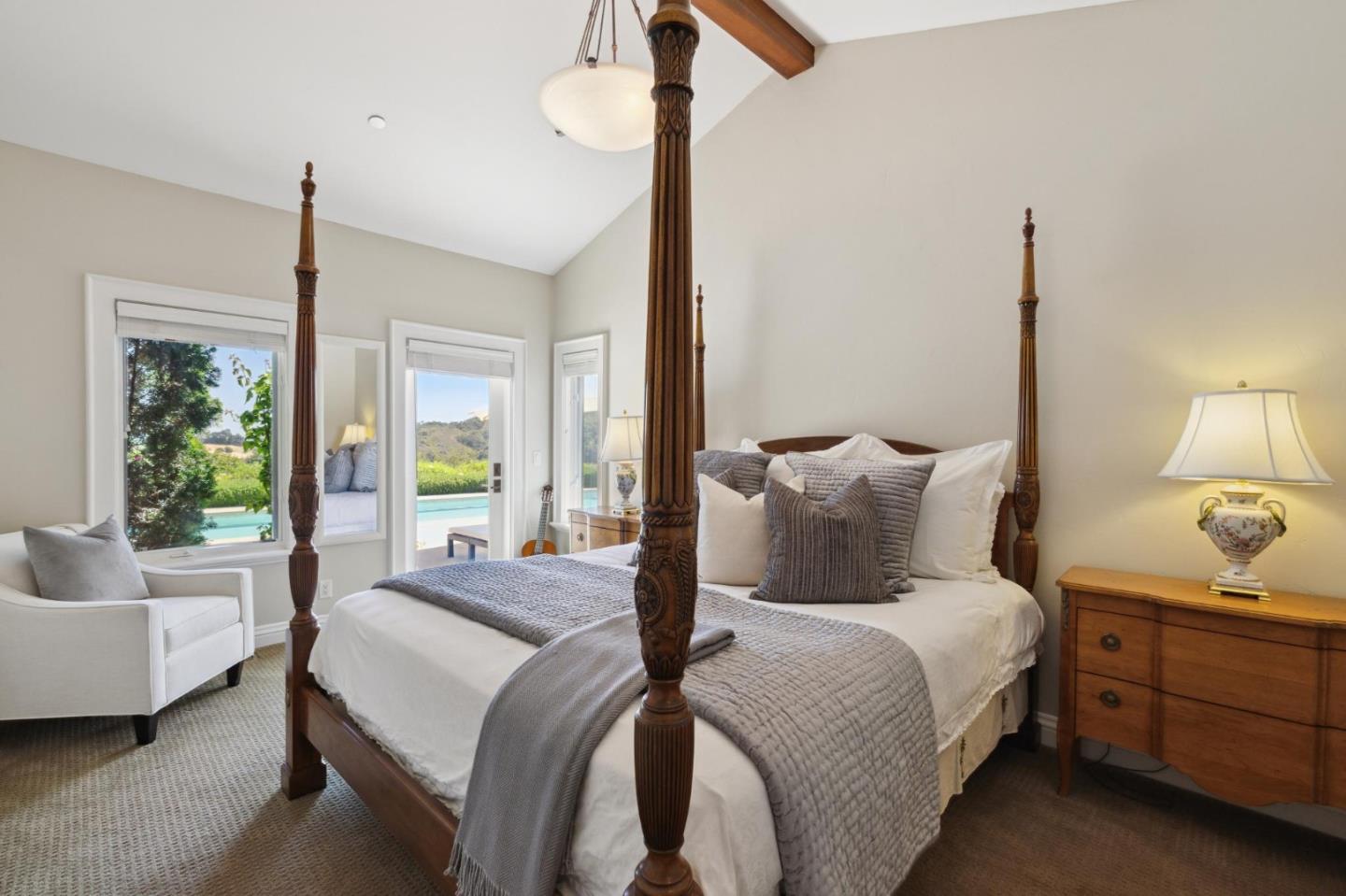 Detail Gallery Image 31 of 59 For 7 Redberry Rdg, Portola Valley,  CA 94028 - 5 Beds | 7/1 Baths