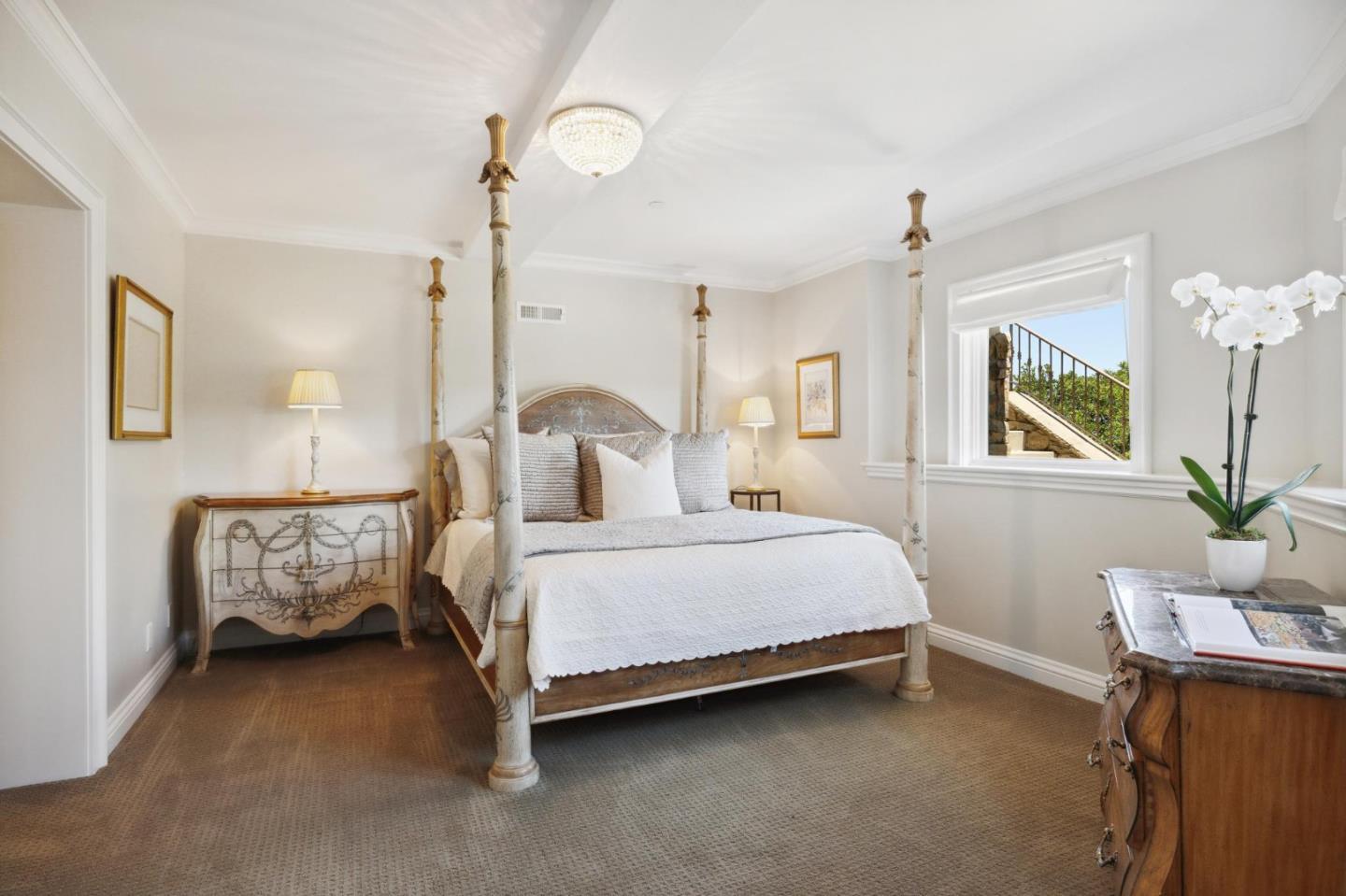 Detail Gallery Image 37 of 59 For 7 Redberry Rdg, Portola Valley,  CA 94028 - 5 Beds | 7/1 Baths