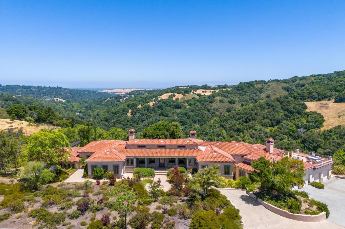 Detail Gallery Image 5 of 59 For 7 Redberry Rdg, Portola Valley,  CA 94028 - 5 Beds | 7/1 Baths
