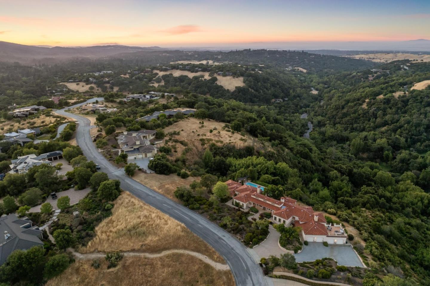 Detail Gallery Image 56 of 59 For 7 Redberry Rdg, Portola Valley,  CA 94028 - 5 Beds | 7/1 Baths
