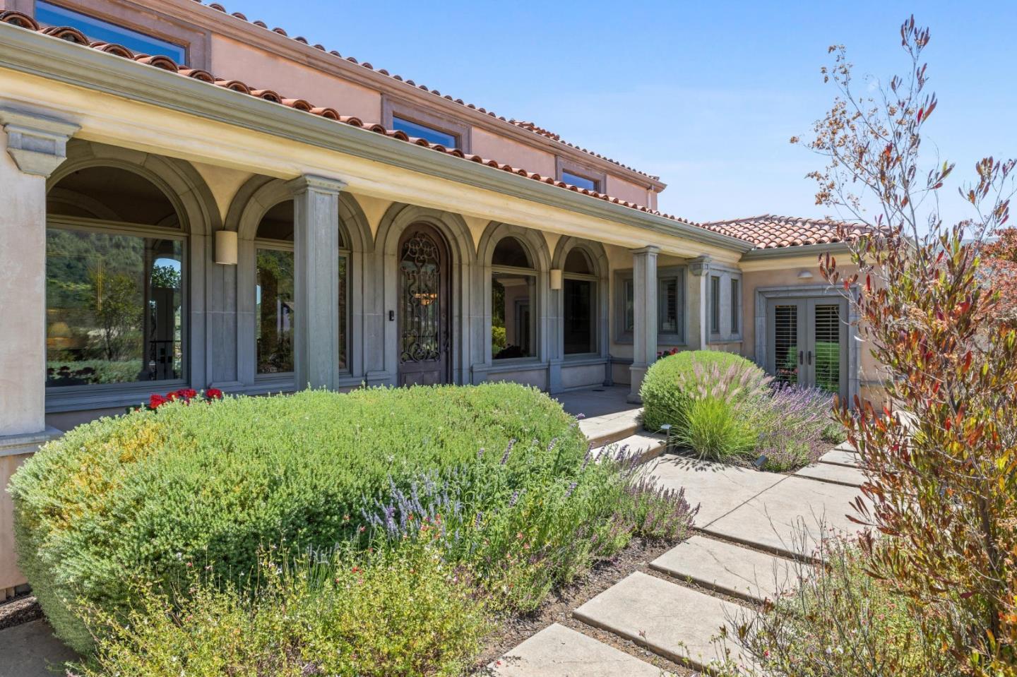 Detail Gallery Image 6 of 59 For 7 Redberry Rdg, Portola Valley,  CA 94028 - 5 Beds | 7/1 Baths