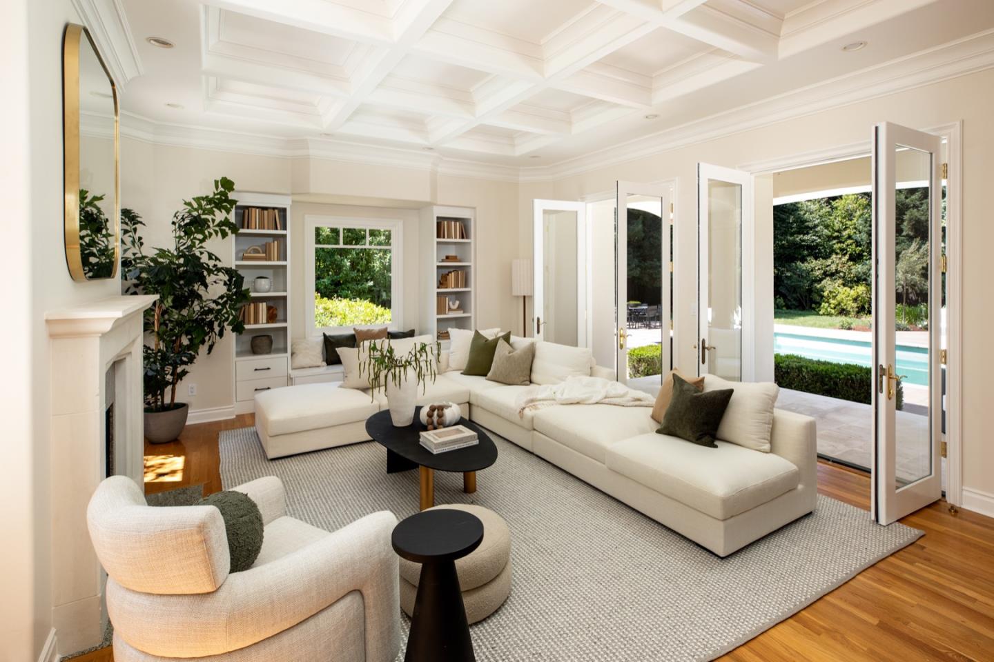 Detail Gallery Image 4 of 19 For 68 Almendral Ave, Atherton,  CA 94027 - 5 Beds | 6/1 Baths