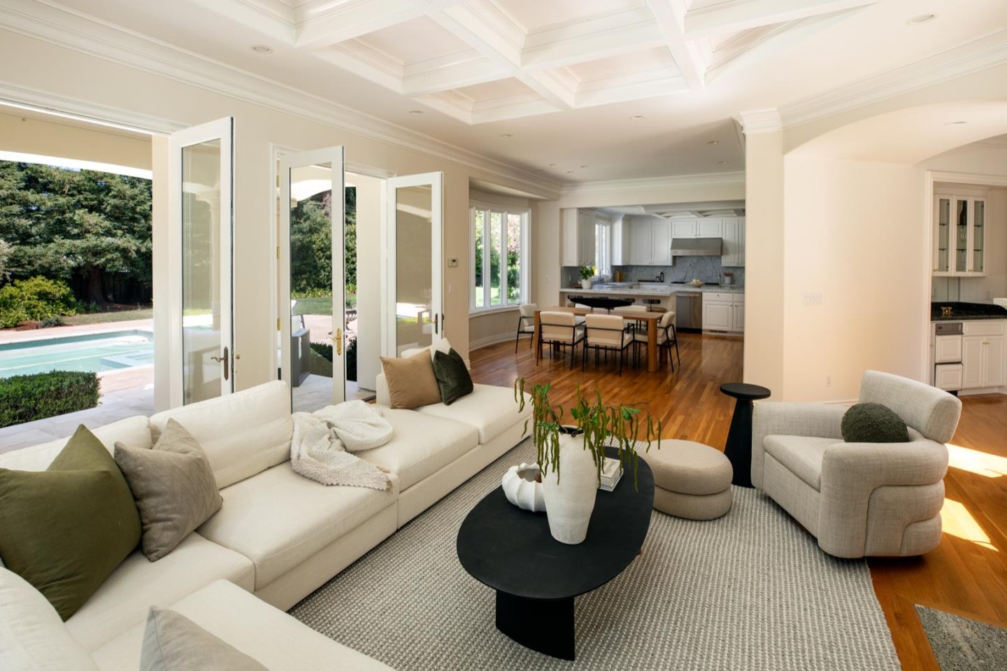 Detail Gallery Image 5 of 19 For 68 Almendral Ave, Atherton,  CA 94027 - 5 Beds | 6/1 Baths