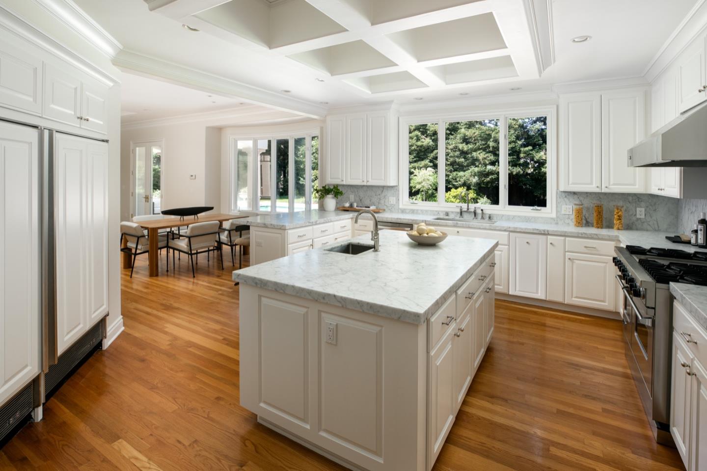 Detail Gallery Image 6 of 19 For 68 Almendral Ave, Atherton,  CA 94027 - 5 Beds | 6/1 Baths