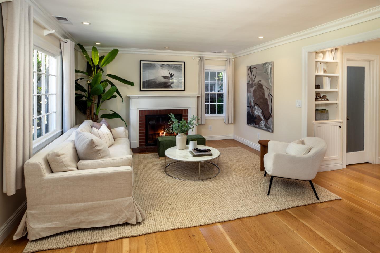 Detail Gallery Image 3 of 13 For 945 Evelyn St, Menlo Park,  CA 94025 - 2 Beds | 1 Baths