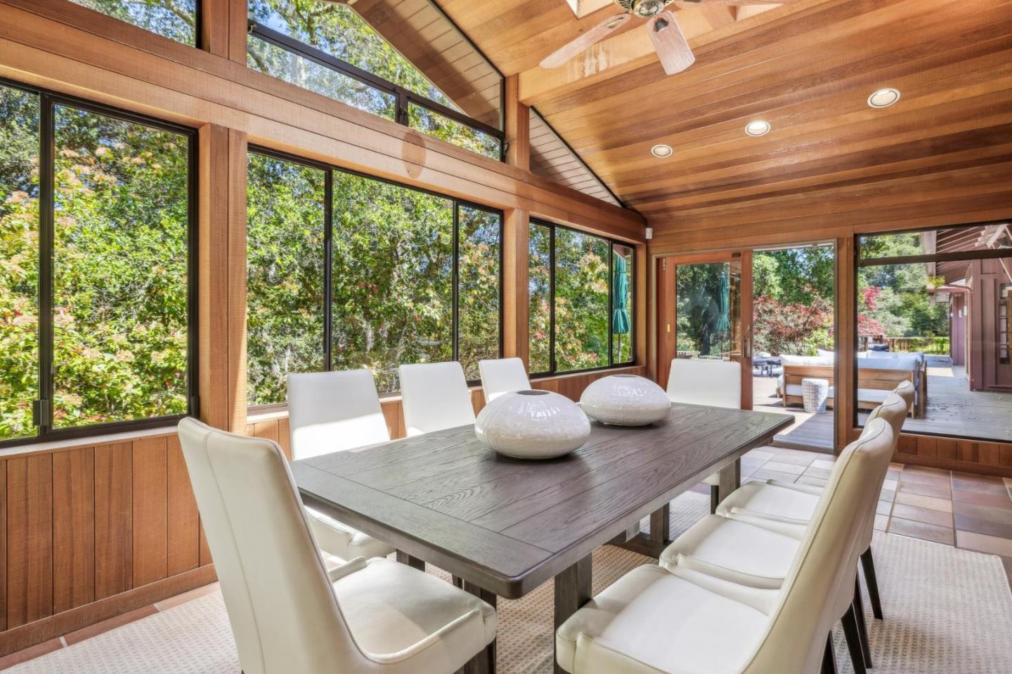 Detail Gallery Image 12 of 39 For 19 Preston Rd, Woodside,  CA 94062 - 4 Beds | 3 Baths