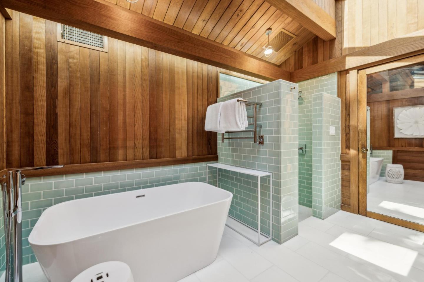 Detail Gallery Image 23 of 39 For 19 Preston Rd, Woodside,  CA 94062 - 4 Beds | 3 Baths