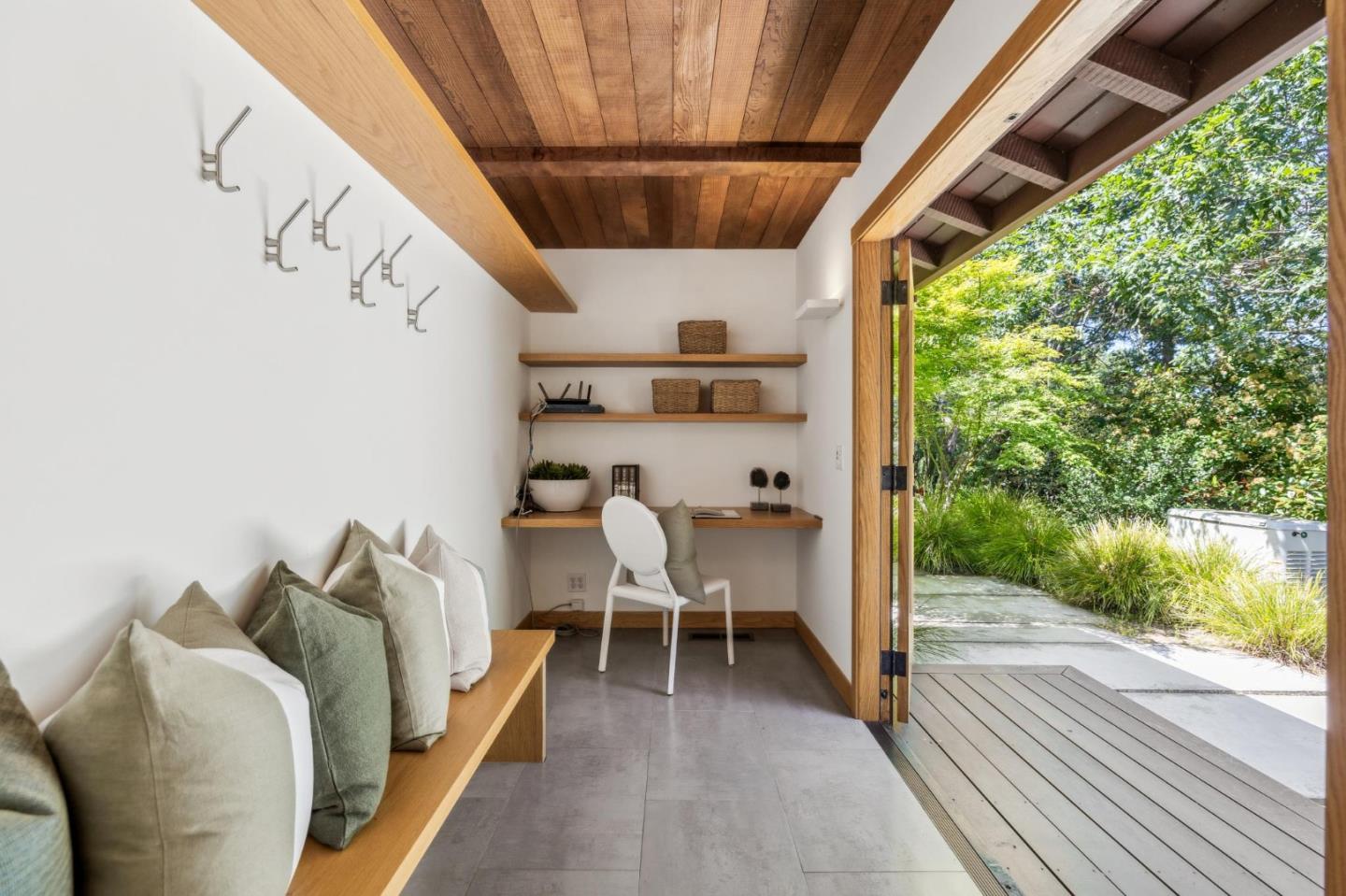 Detail Gallery Image 25 of 39 For 19 Preston Rd, Woodside,  CA 94062 - 4 Beds | 3 Baths