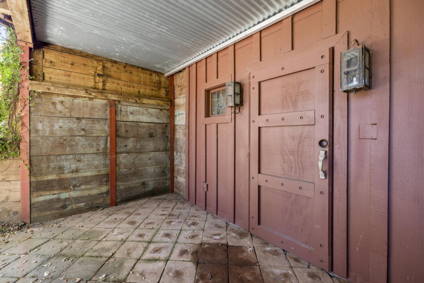 Detail Gallery Image 27 of 39 For 19 Preston Rd, Woodside,  CA 94062 - 4 Beds | 3 Baths