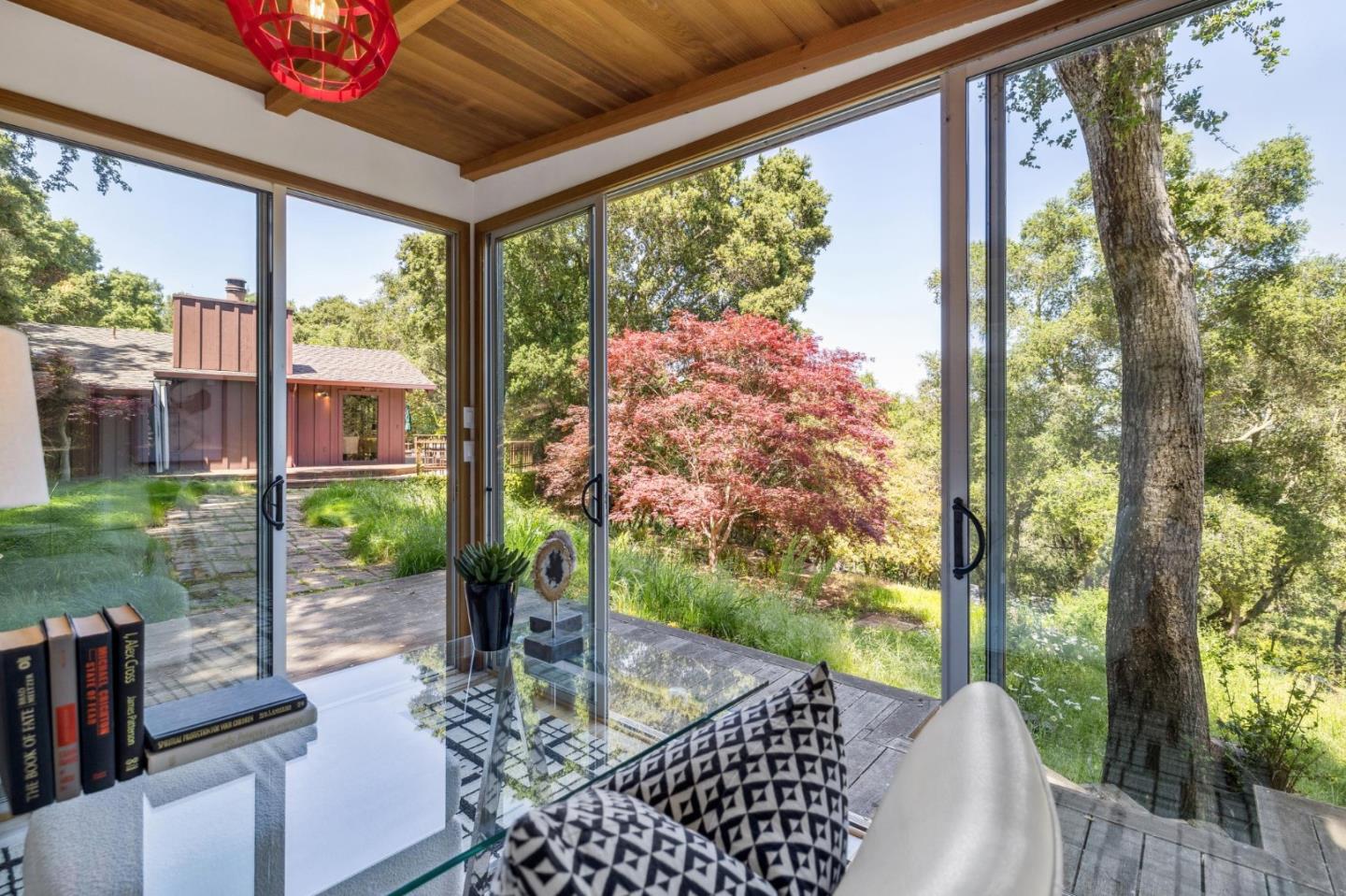 Detail Gallery Image 32 of 39 For 19 Preston Rd, Woodside,  CA 94062 - 4 Beds | 3 Baths