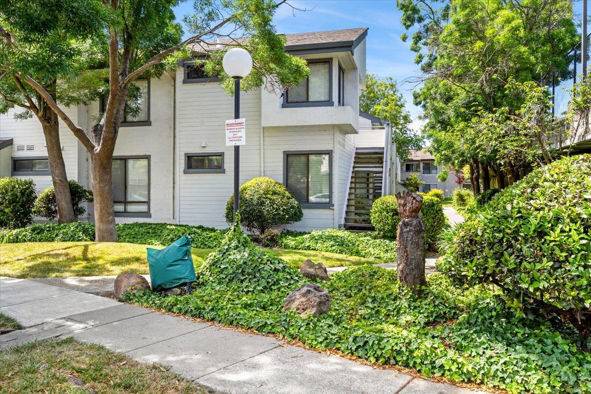 Detail Gallery Image 4 of 15 For 39903 Parada St a,  Newark,  CA 94560 - 2 Beds | 2 Baths