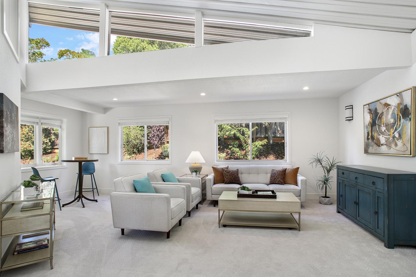 Detail Gallery Image 14 of 47 For 415 Golden Oak Dr, Portola Valley,  CA 94028 - 4 Beds | 3/1 Baths