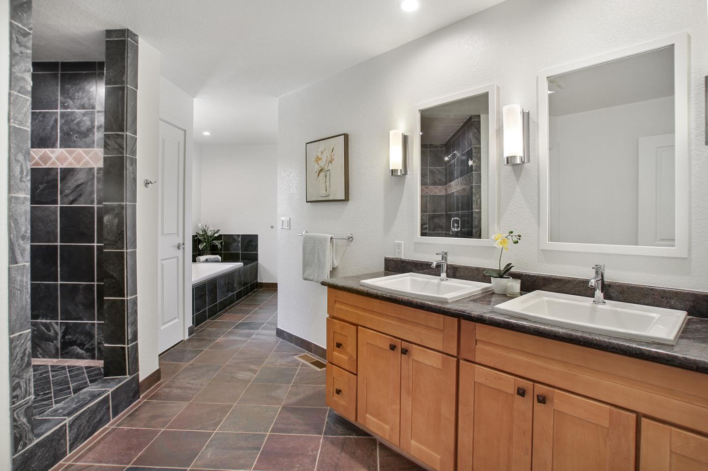 Detail Gallery Image 20 of 47 For 415 Golden Oak Dr, Portola Valley,  CA 94028 - 4 Beds | 3/1 Baths