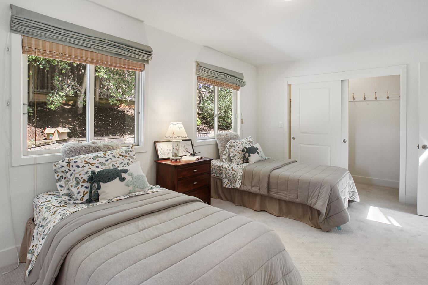 Detail Gallery Image 23 of 47 For 415 Golden Oak Dr, Portola Valley,  CA 94028 - 4 Beds | 3/1 Baths