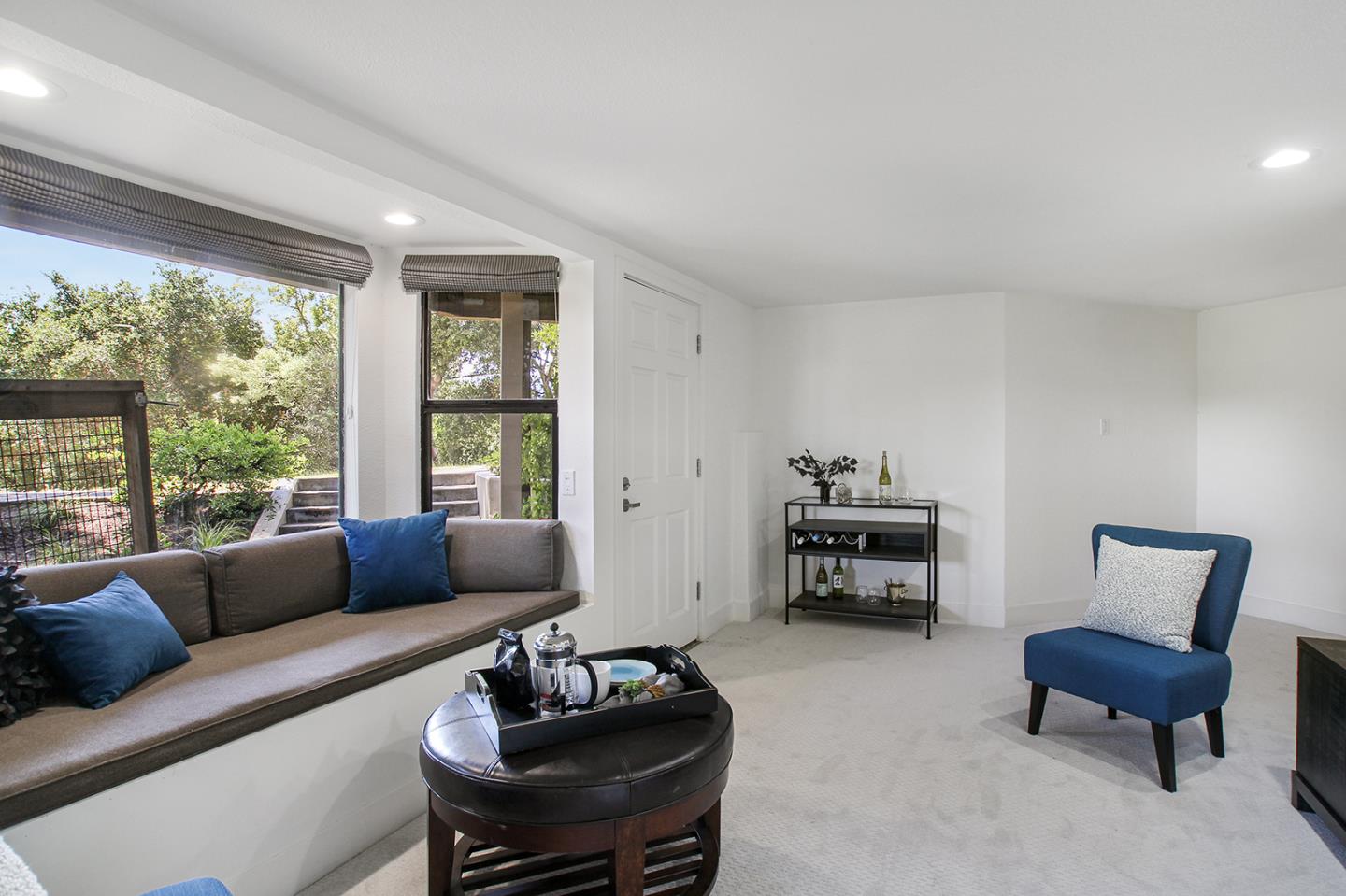 Detail Gallery Image 34 of 47 For 415 Golden Oak Dr, Portola Valley,  CA 94028 - 4 Beds | 3/1 Baths