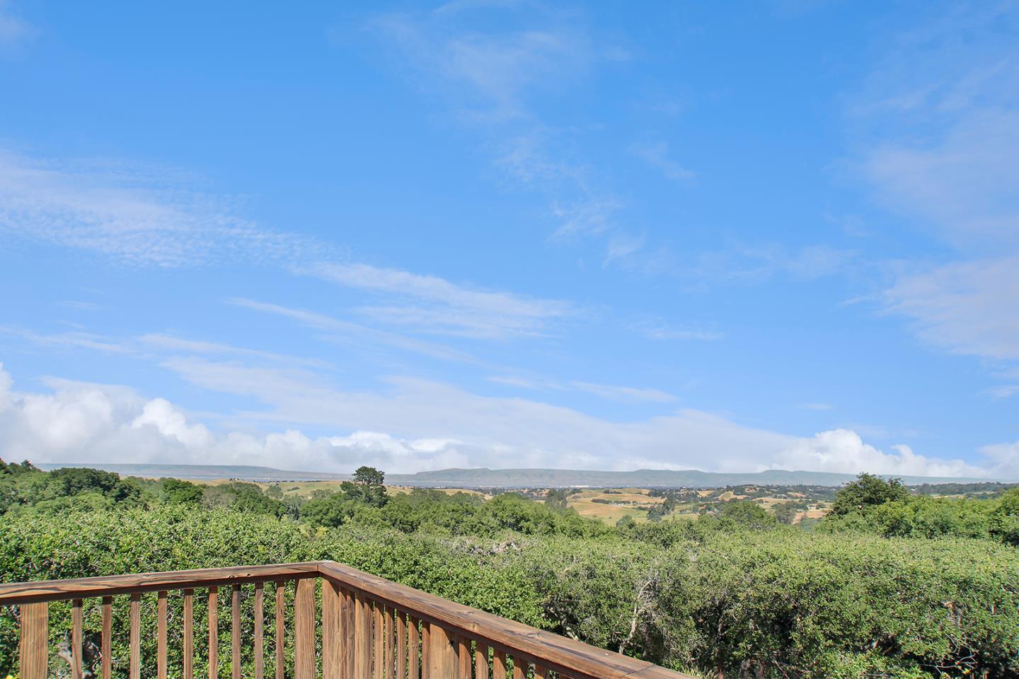 Detail Gallery Image 43 of 47 For 415 Golden Oak Dr, Portola Valley,  CA 94028 - 4 Beds | 3/1 Baths