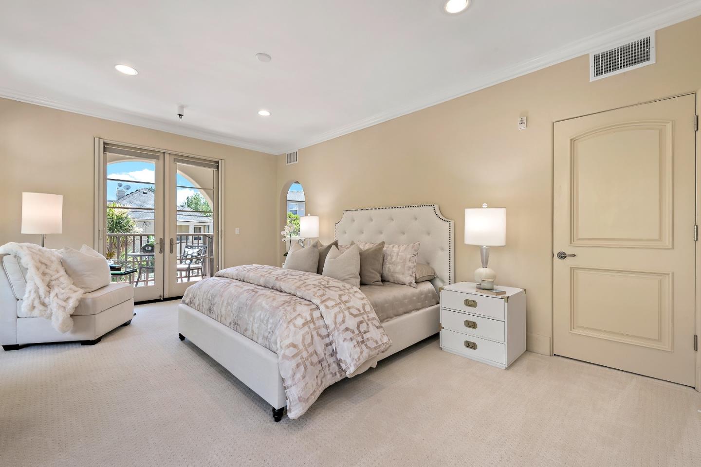 Detail Gallery Image 14 of 27 For 117 W 3rd Ave, San Mateo,  CA 94402 - 2 Beds | 2/1 Baths