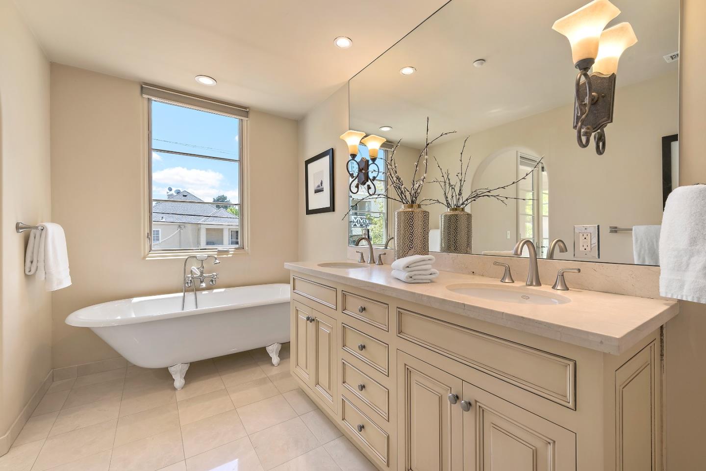 Detail Gallery Image 16 of 27 For 117 W 3rd Ave, San Mateo,  CA 94402 - 2 Beds | 2/1 Baths