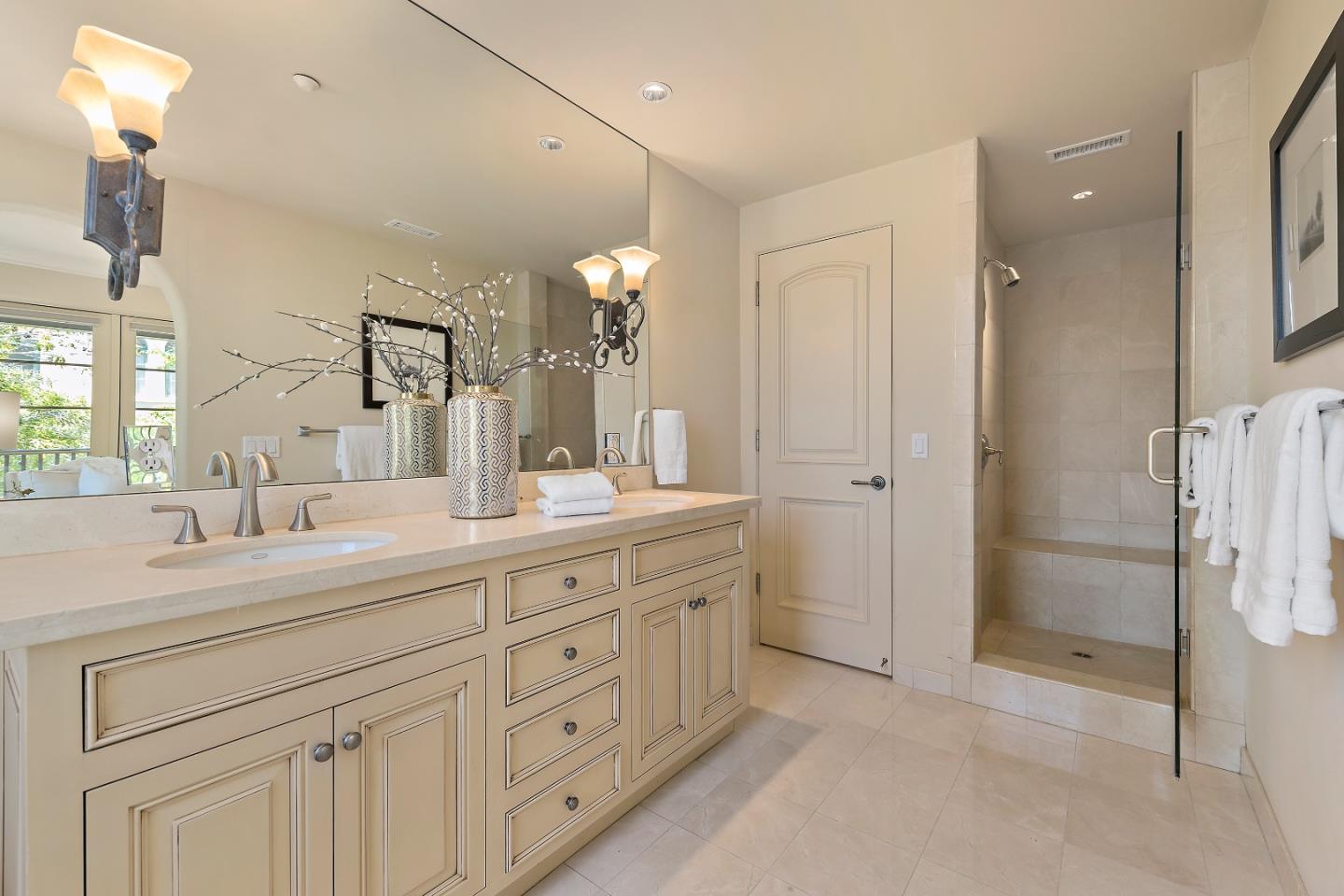 Detail Gallery Image 17 of 27 For 117 W 3rd Ave, San Mateo,  CA 94402 - 2 Beds | 2/1 Baths