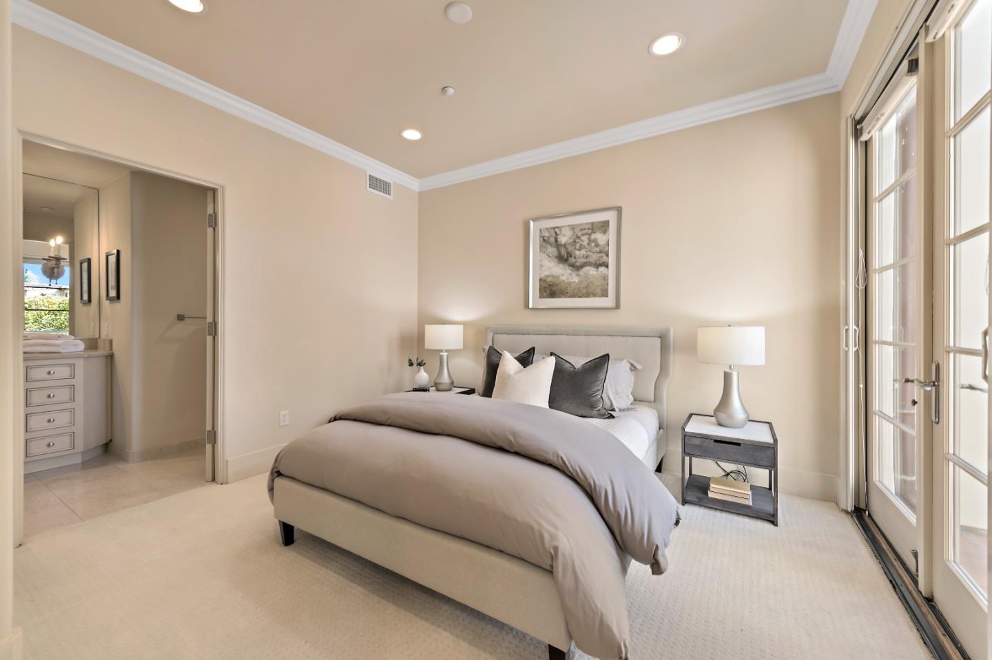Detail Gallery Image 19 of 27 For 117 W 3rd Ave, San Mateo,  CA 94402 - 2 Beds | 2/1 Baths