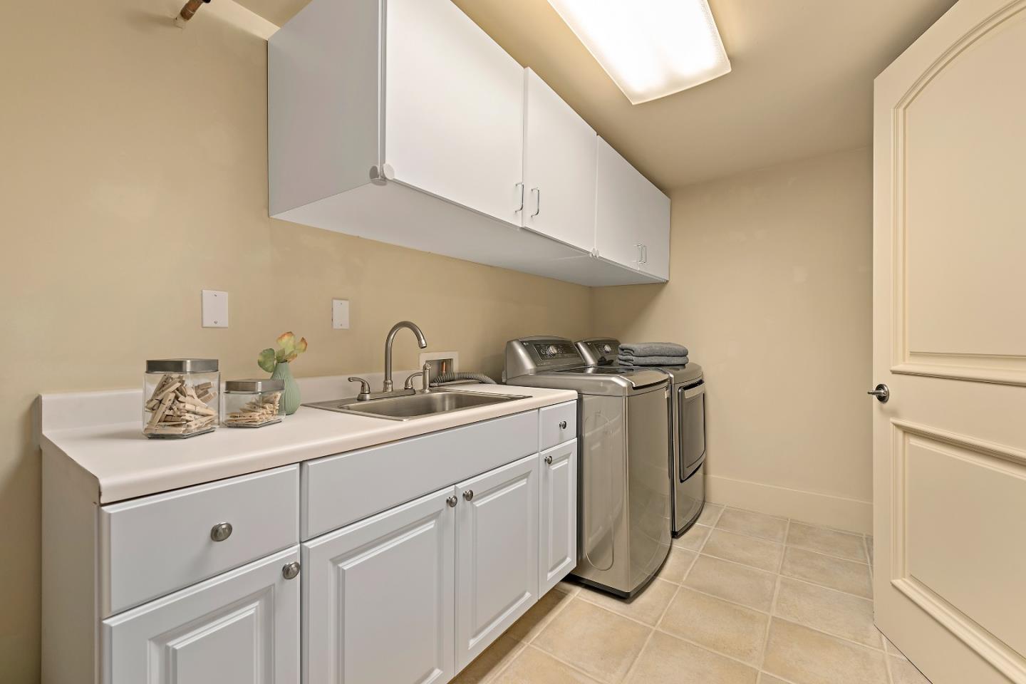 Detail Gallery Image 24 of 27 For 117 W 3rd Ave, San Mateo,  CA 94402 - 2 Beds | 2/1 Baths