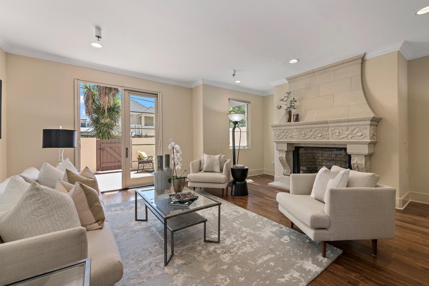 Detail Gallery Image 5 of 27 For 117 W 3rd Ave, San Mateo,  CA 94402 - 2 Beds | 2/1 Baths