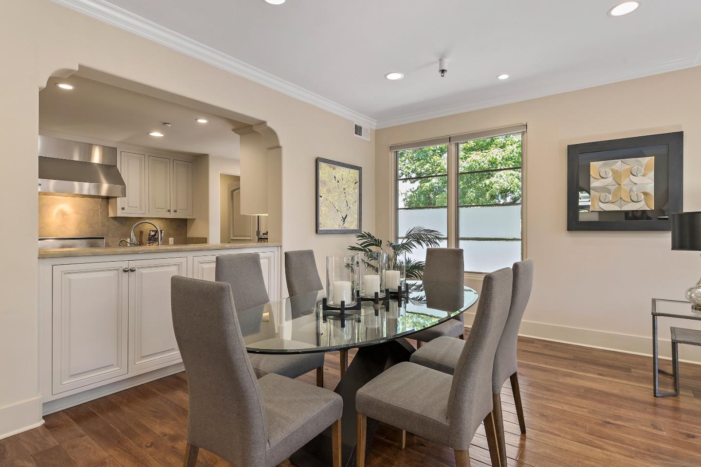 Detail Gallery Image 8 of 27 For 117 W 3rd Ave, San Mateo,  CA 94402 - 2 Beds | 2/1 Baths