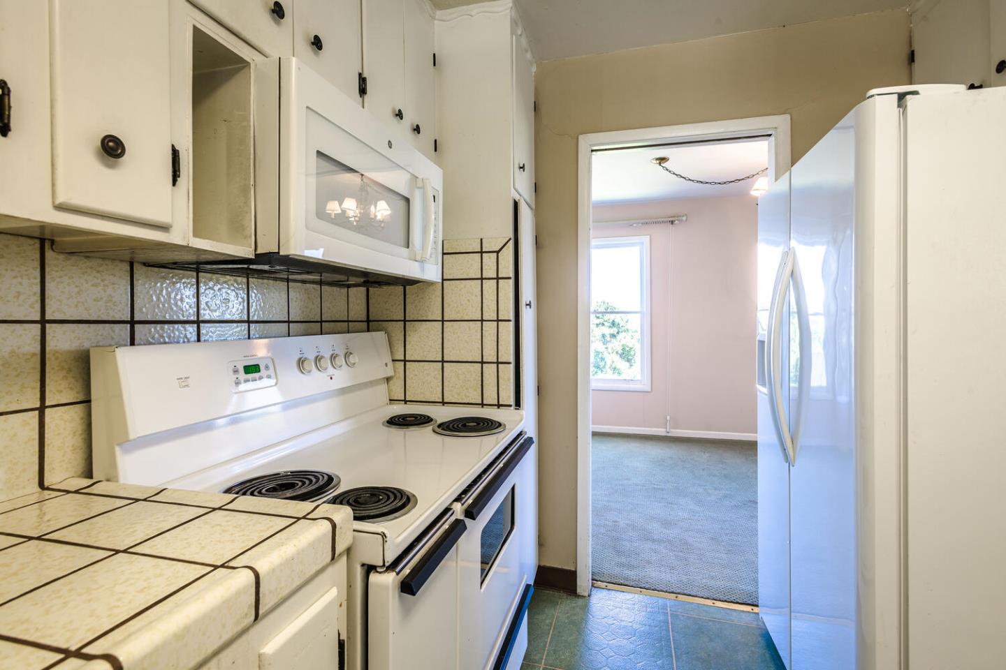 Detail Gallery Image 8 of 27 For 4301 Camden Ave, San Mateo,  CA 94403 - 3 Beds | 2 Baths