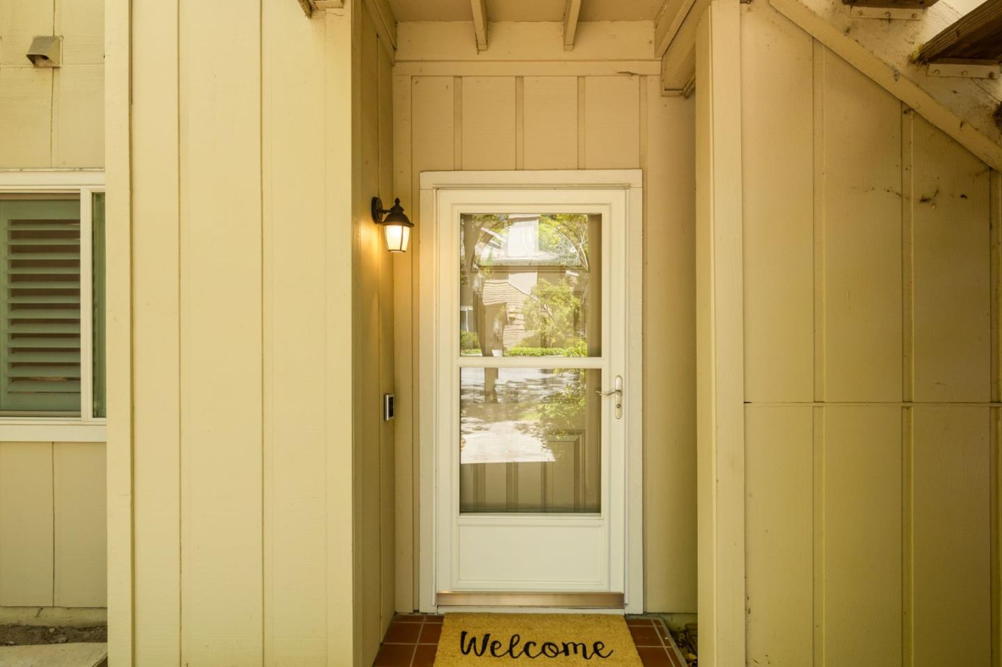Detail Gallery Image 4 of 29 For 5701 Makati Cir #C,  San Jose,  CA 95123 - 1 Beds | 1 Baths