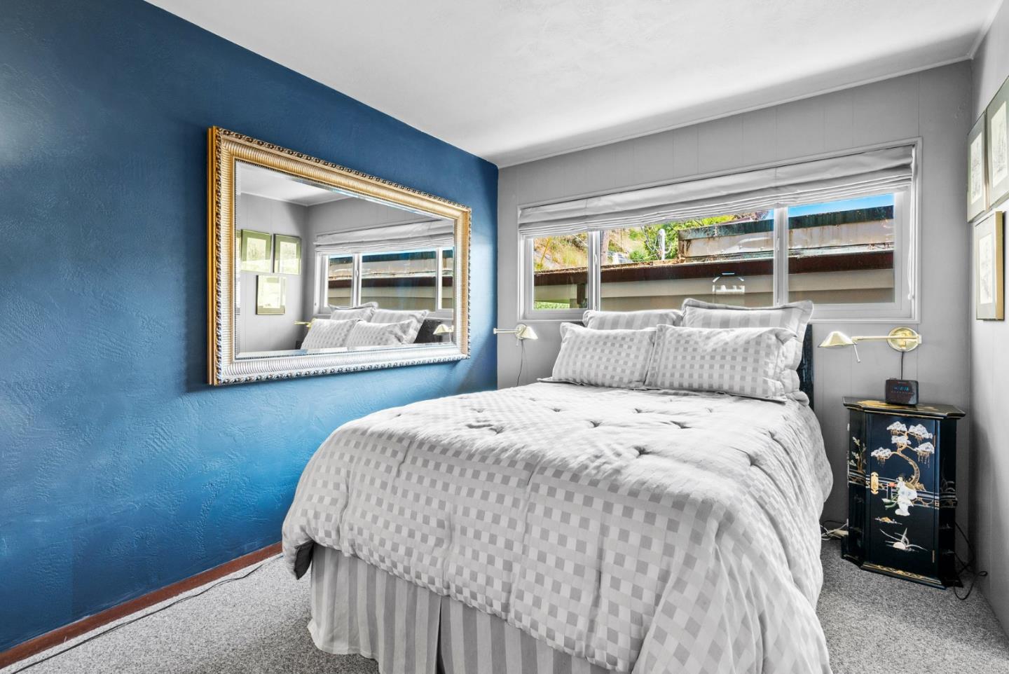 Detail Gallery Image 18 of 49 For 331 Beach Dr, Aptos,  CA 95003 - 5 Beds | 3 Baths