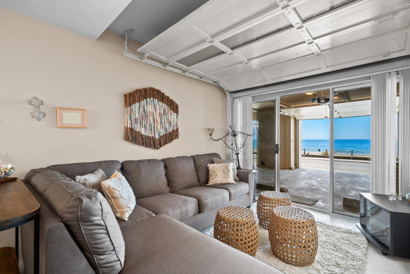 Detail Gallery Image 37 of 49 For 331 Beach Dr, Aptos,  CA 95003 - 5 Beds | 3 Baths