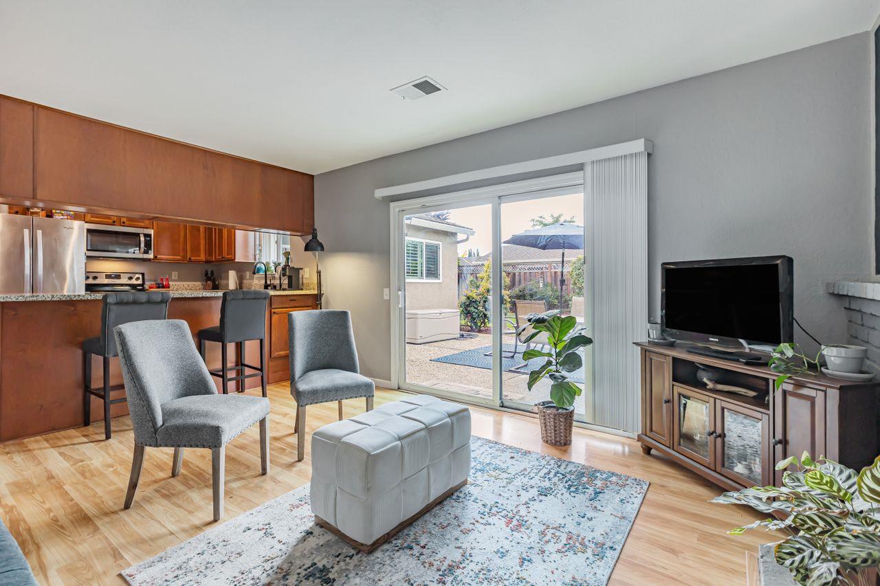 Detail Gallery Image 17 of 54 For 758 Pearlwood Way, San Jose,  CA 95123 - 4 Beds | 2 Baths