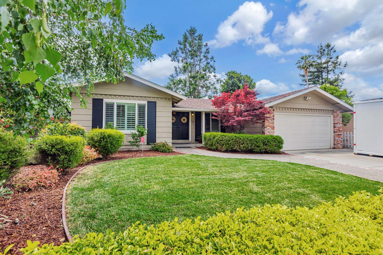 Detail Gallery Image 2 of 54 For 758 Pearlwood Way, San Jose,  CA 95123 - 4 Beds | 2 Baths